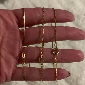 Elegant Gold Women's Bracelet Set